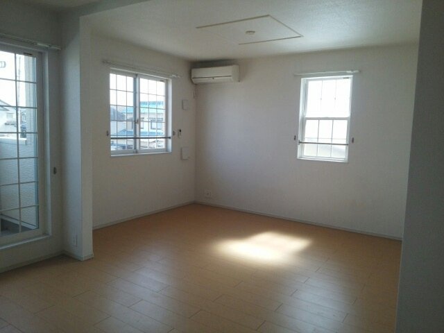 べるのーぶ西大海道の居間・リビング