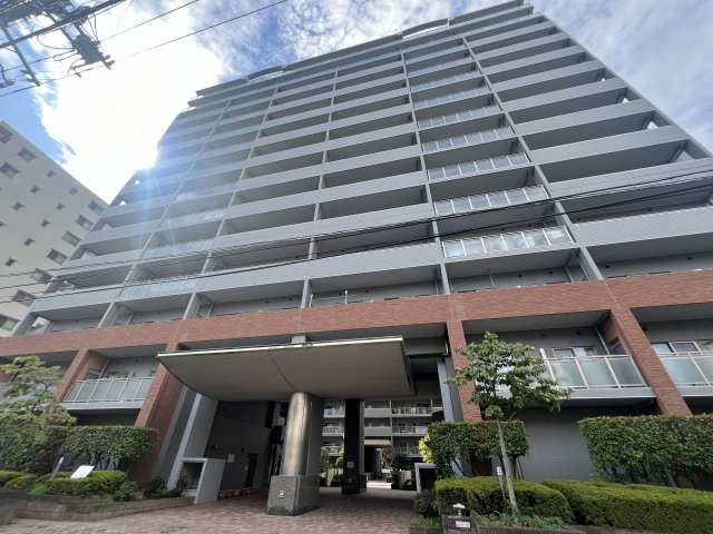 室内フルリノベの管理体制良好【横浜公園通り壱番館】の外観|外観は落ち着いています