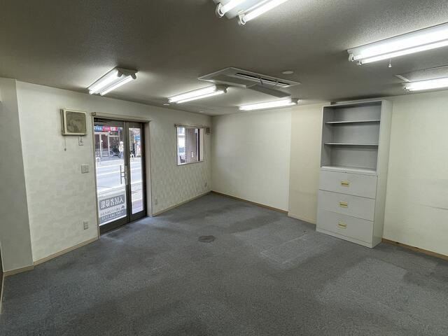 ニューハイム松戸のロビー|事務所スペース 