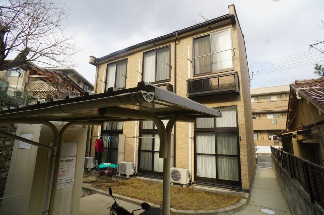 レオパレス西大寺ＬＲ