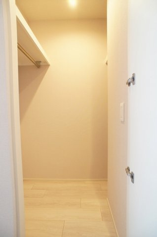 プライムメゾン大塚の収納|ウォークインクロゼット