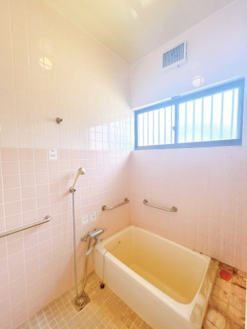 宇城市不知火町御領　戸建ての浴室