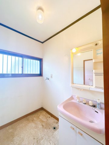 宇城市不知火町御領　戸建ての独立洗面台