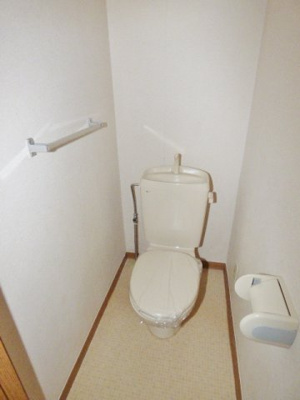 【トイレ】 | メゾンエスポワール | タオルかけついています！