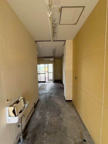 プラザ三邸の内装