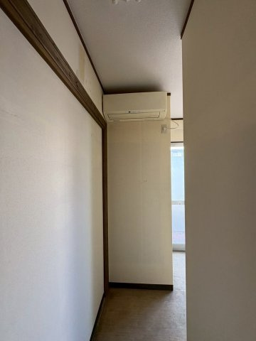 プラザ三邸の内装