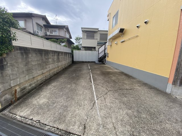 廣谷ビルの駐車場
