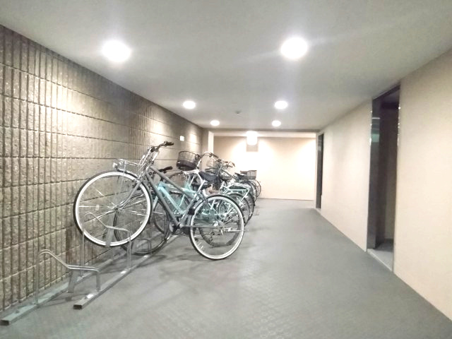 ネオグランデ鹿山 北館の駐輪場|駐輪場　ご都合のよろしい日時に現地をご案内させて頂きます！是非、お問い合わせお待ちしております!!