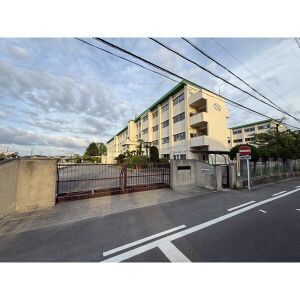 サンティールの周辺