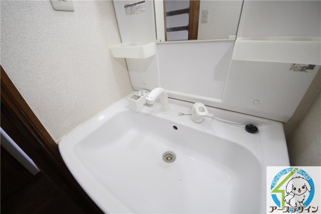 ロイヤルメゾン富士の独立洗面台