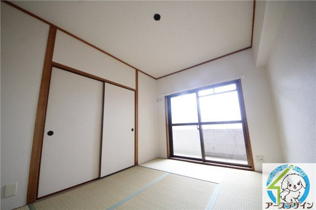 ロイヤルメゾン富士の和室