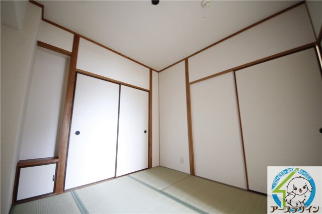 ロイヤルメゾン富士の寝室