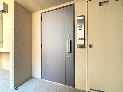 【玄関】 | クロツヴィア桜塚