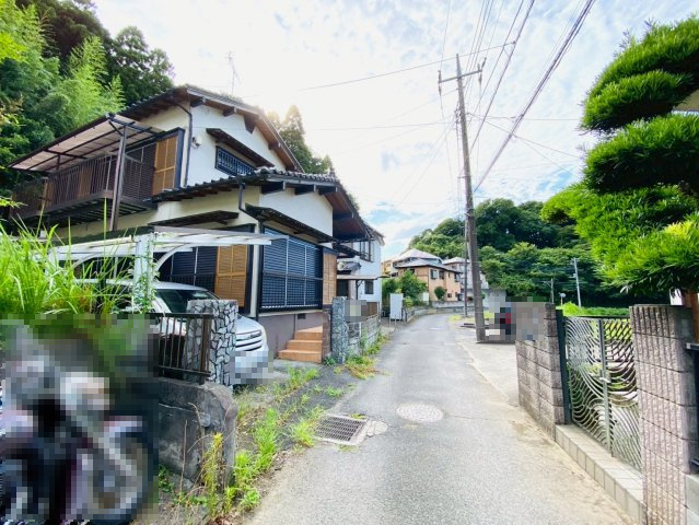 印旛郡酒々井町酒々井中古戸建の前面道路含む現地写真
