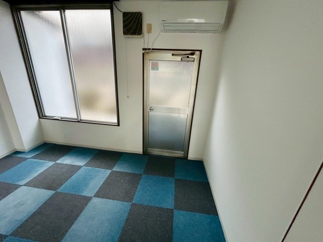 ピアノビルの内装