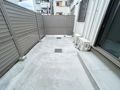 【庭】 | アイリスコート