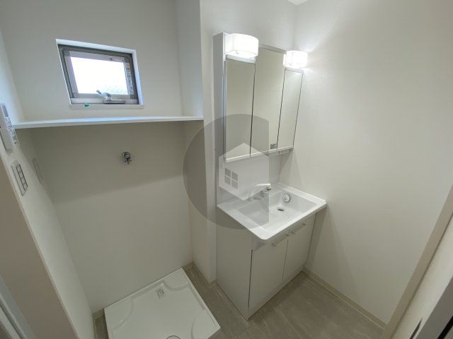 クリエオーレ大蓮東2の洗面所