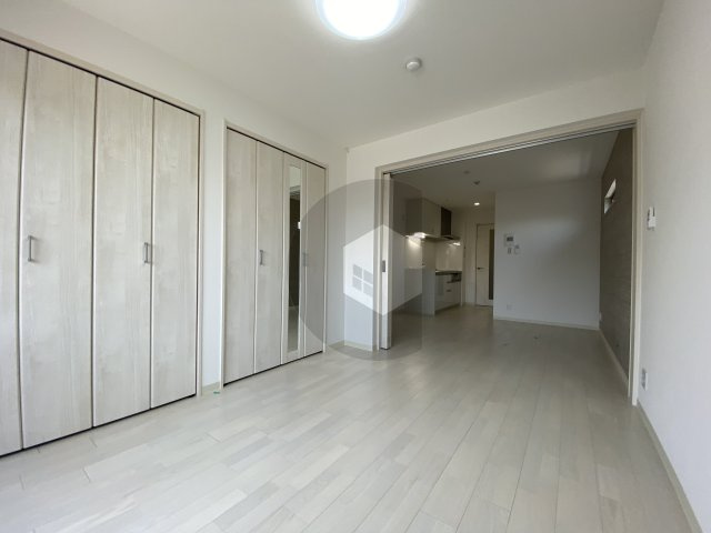 クリエオーレ大蓮東2の洋室