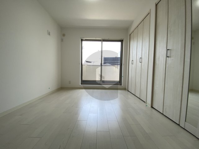 クリエオーレ大蓮東2の洋室