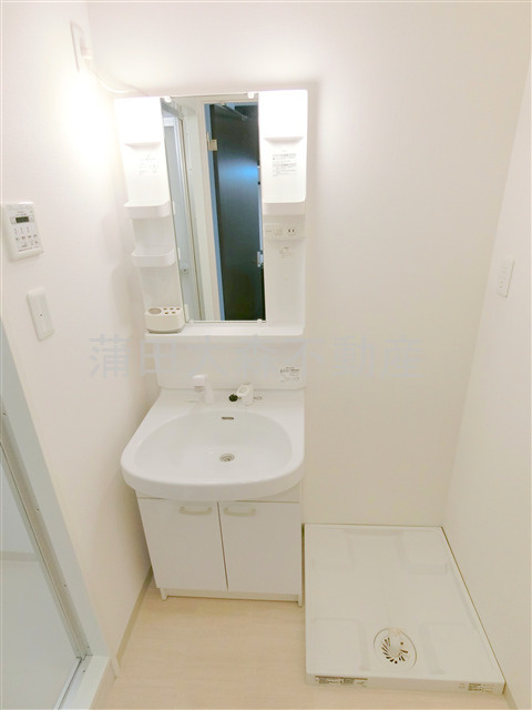 エクロール蒲田の洗面所|洗面脱衣所　独立洗面台　洗濯機置き場