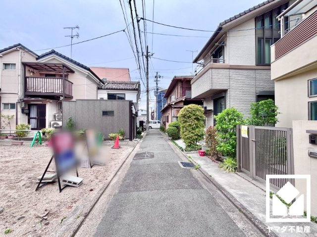 伏見区深草北新町の前面道路含む現地写真