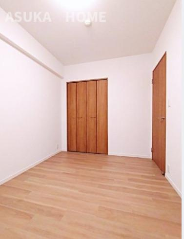 サングレイス小机の洋室|落ち着いた色調の洋室です