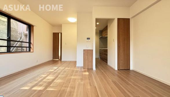 サングレイス小机の居間・リビング|ゆったりとした居間です