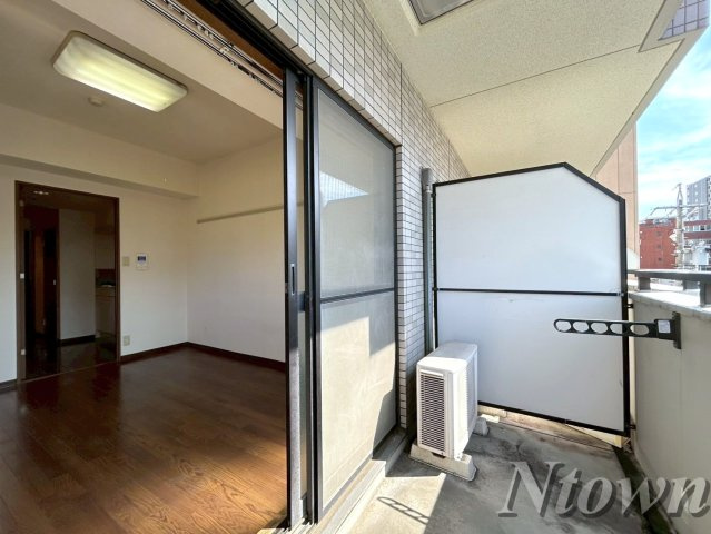【バルコニー】 | ボヌール新栄 | お洗濯にも便利なバルコニー付き