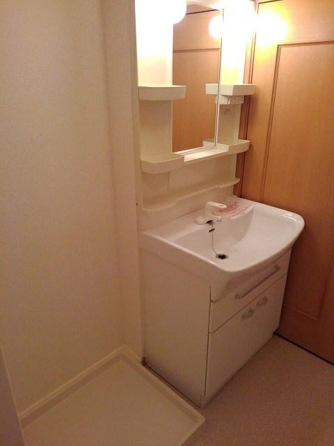 プリムローズ　Ｂの洗面所|洗面所