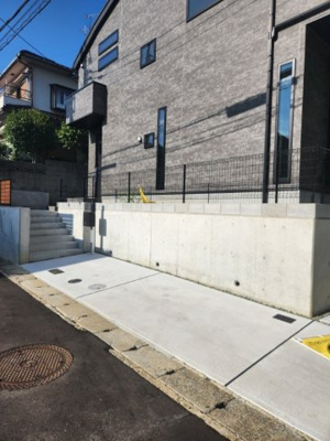 【駐車場】 | 箕面市桜ケ丘5丁目新築戸建