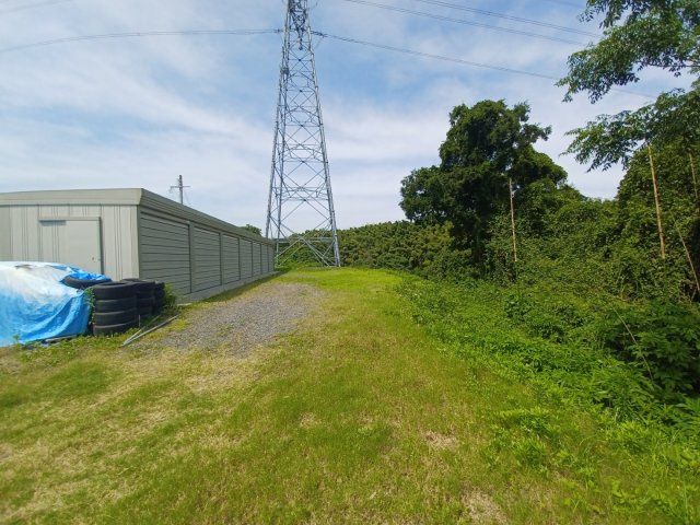 熊本市南区城南町藤山の倉庫の外観