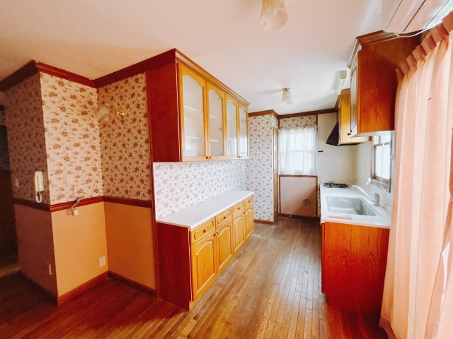 【中古戸建】太田市岩瀬川町のキッチン|■キッチン｜全スライド式収納キッチン♪お皿や鍋の出し入れもラクラクです（＾＾）！
