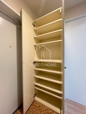 サニーハウス天満橋の収納