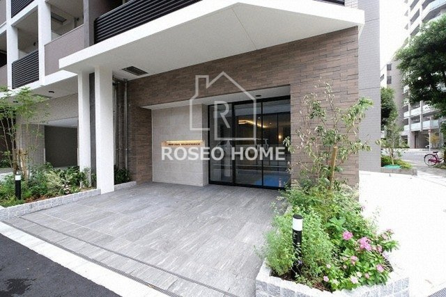 プライムアーバン南森町のエントランス