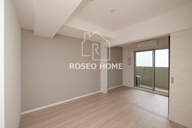 プライムアーバン南森町の居間・リビング