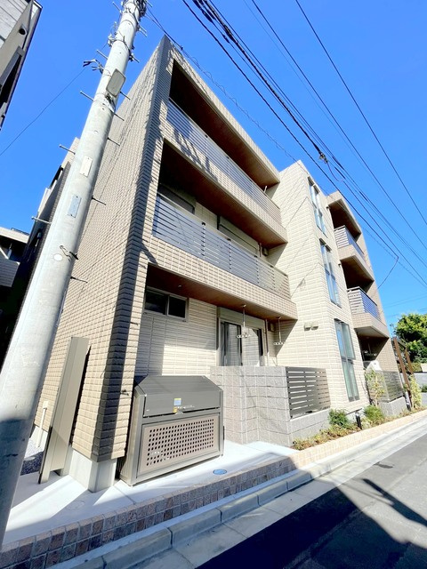 PACE　OVESTの外観