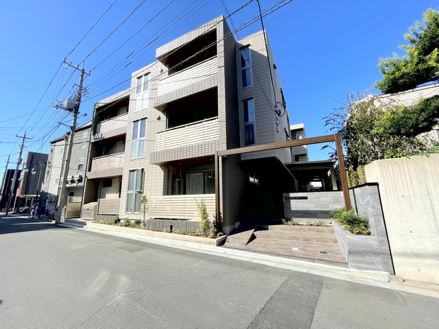 PACE　OVESTの外観