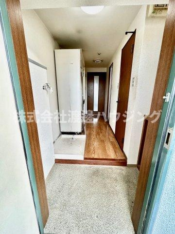 江坂ニュー白百合の玄関