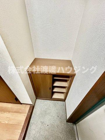 江坂ニュー白百合の収納|玄関収納