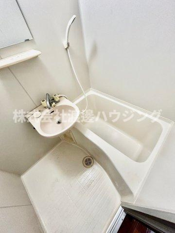 江坂ニュー白百合の浴室