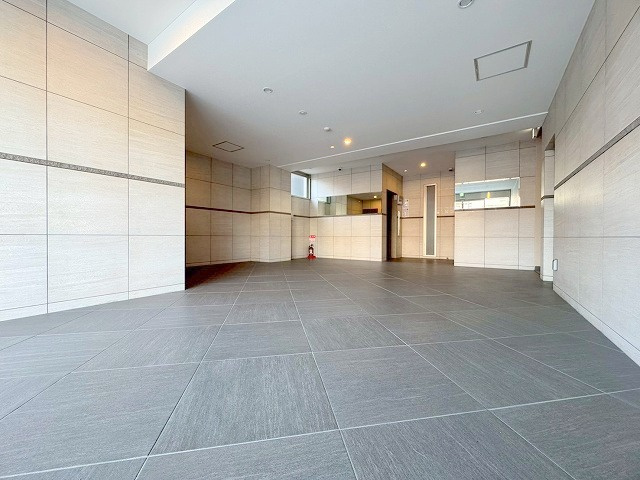 エグゼ新大阪南のロビー