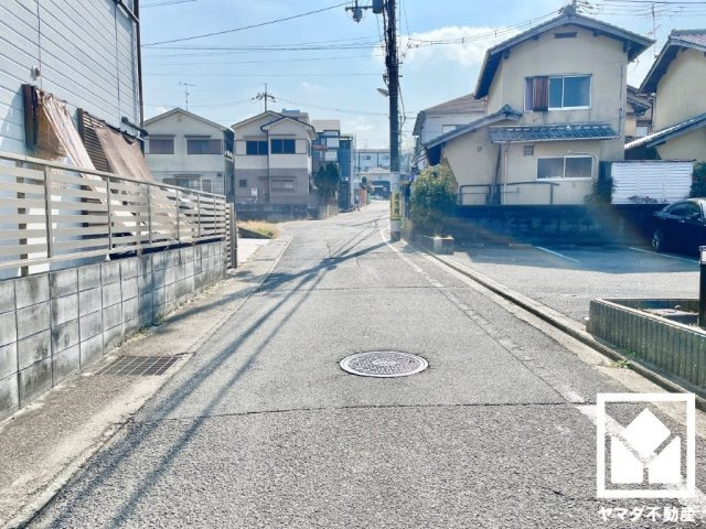 伏見区日野野色町の前面道路含む現地写真