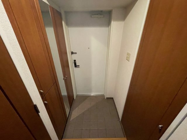 朝日メトロステージ西巣鴨の玄関