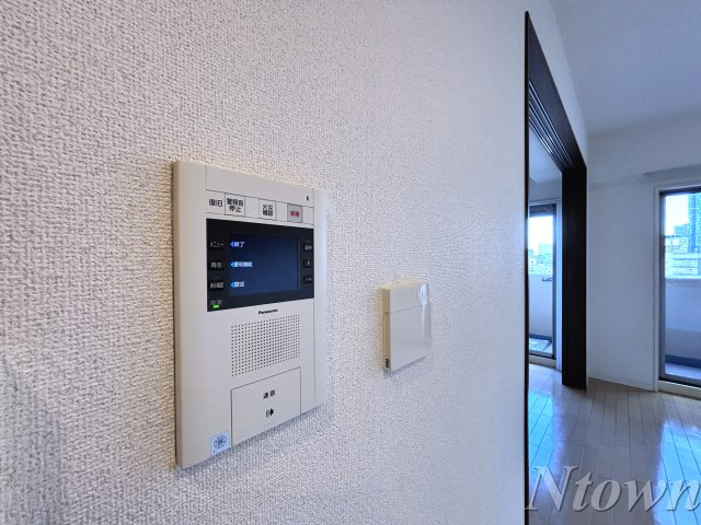 【セキュリティ】 | プレサンス名古屋STATIONビジュ | モニター付きインターホンです