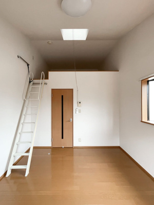 【セキュリティ】 | ピュア箱崎東七番館 | 別号室の写真になります。現況優先。