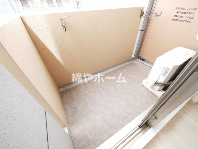 プレサンス難波幸町のバルコニー|広々としたバルコニーです