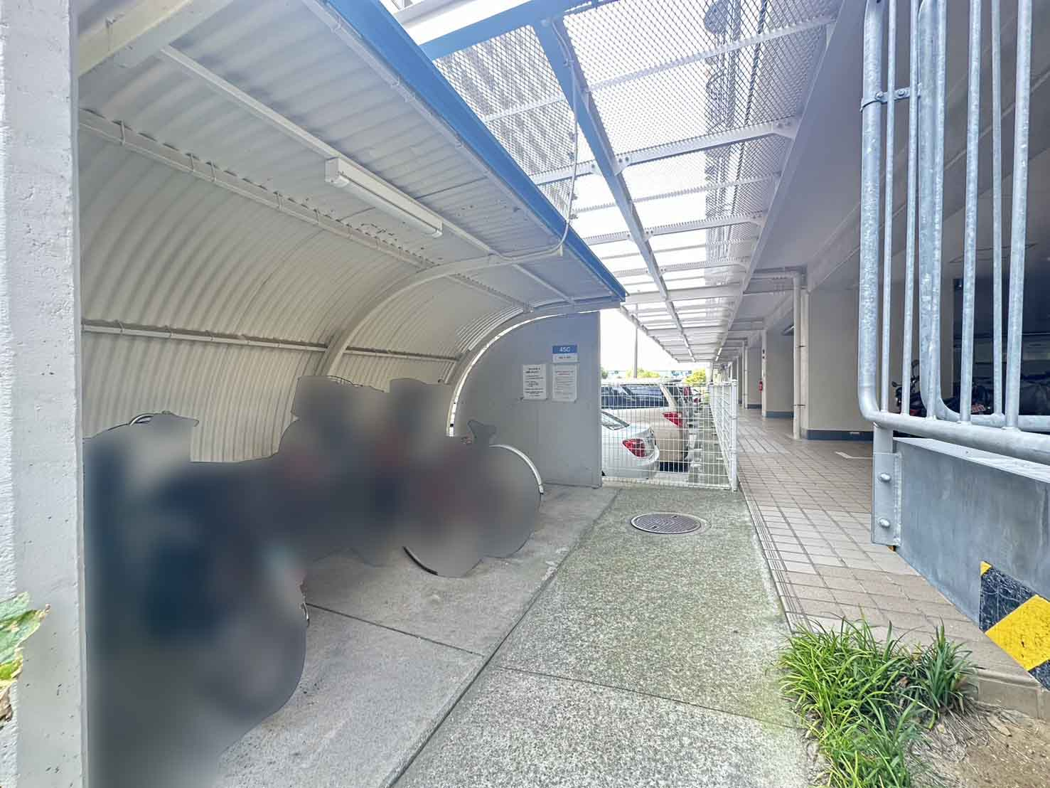 ポートアイランド住宅45号棟の駐輪場