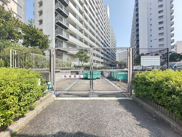 ポートアイランド住宅45号棟の周辺