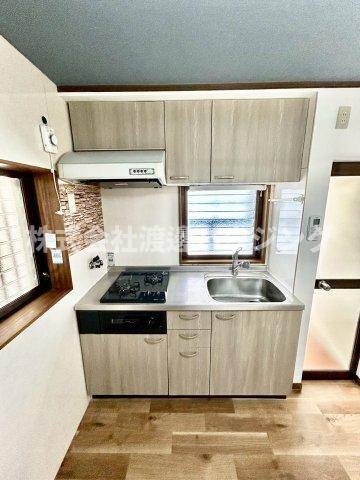 雁屋北町戸建のキッチン