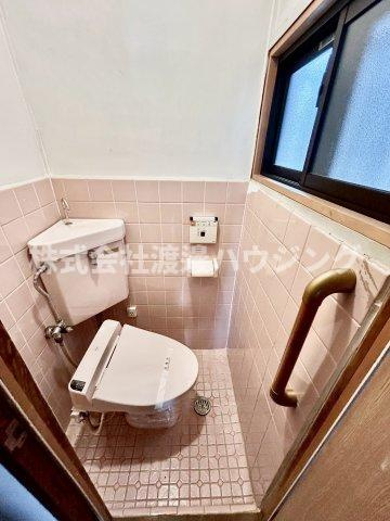 雁屋北町戸建のトイレ